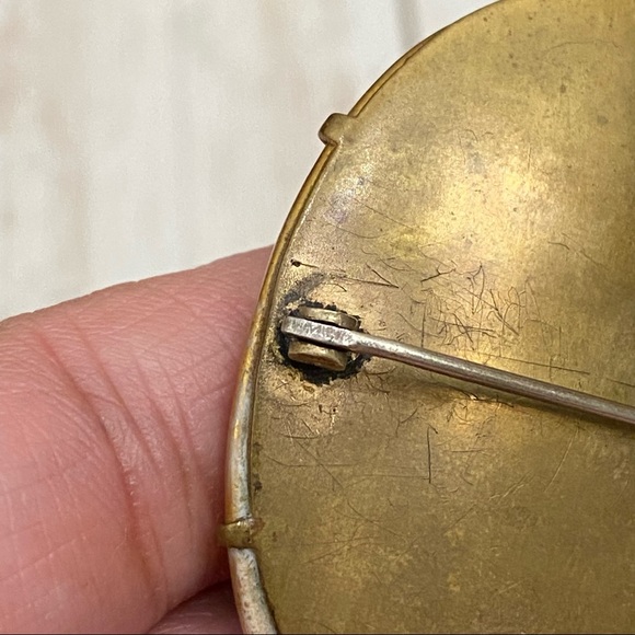 Vintage Victorian Hand-painted Purple Flower Porcelain Cameo Brooch - Picture 8 of 8